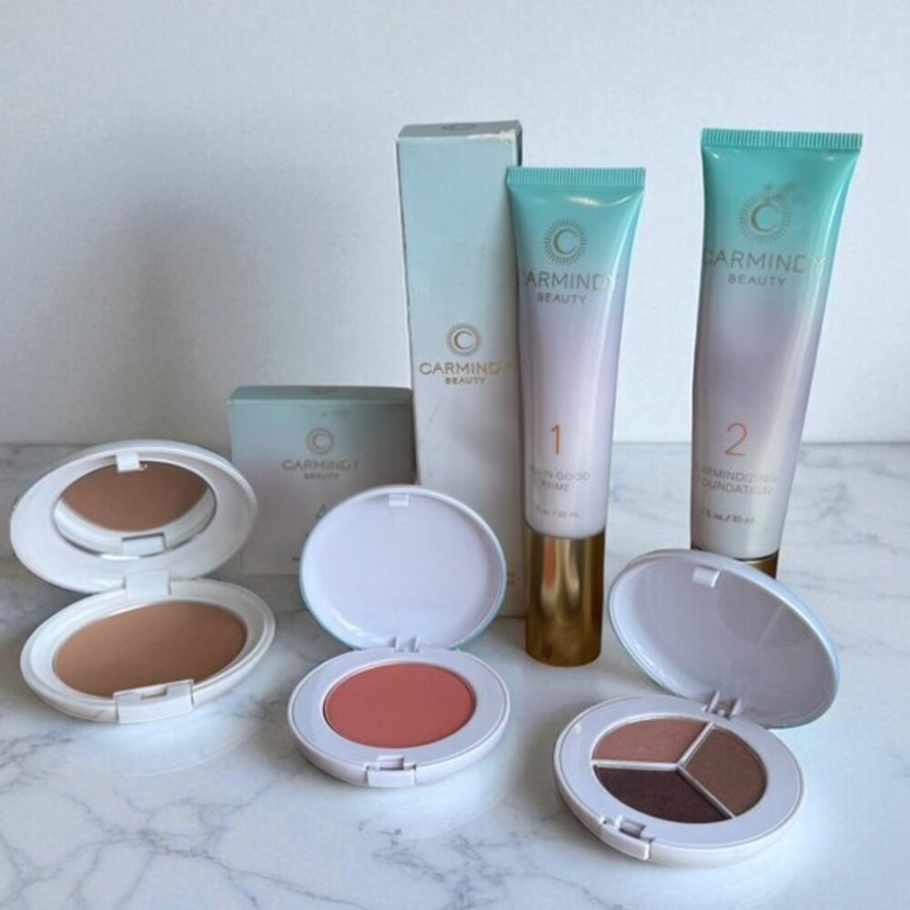 Carmindy Beauty 5 Piece Bundle Bronzer Eyeshadow Blush Primer Foundation Medium